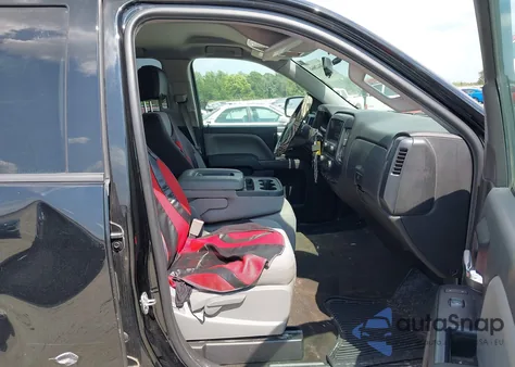 2015 Chevrolet Silverado 1500 Ls z USA, uszkodzony, nr VIN 1GCRCPEH4FZ434979